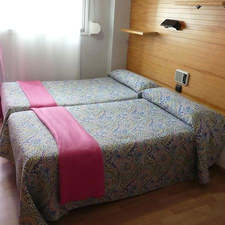 Pension Cinco Villas ログローニョ エクステリア 写真