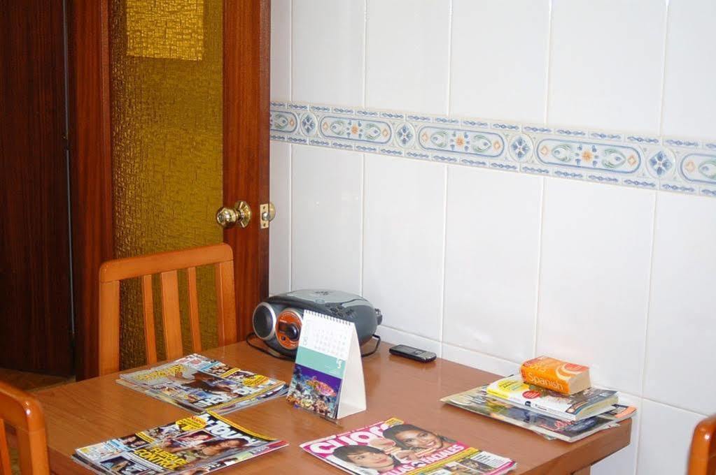 Pension Cinco Villas ログローニョ エクステリア 写真
