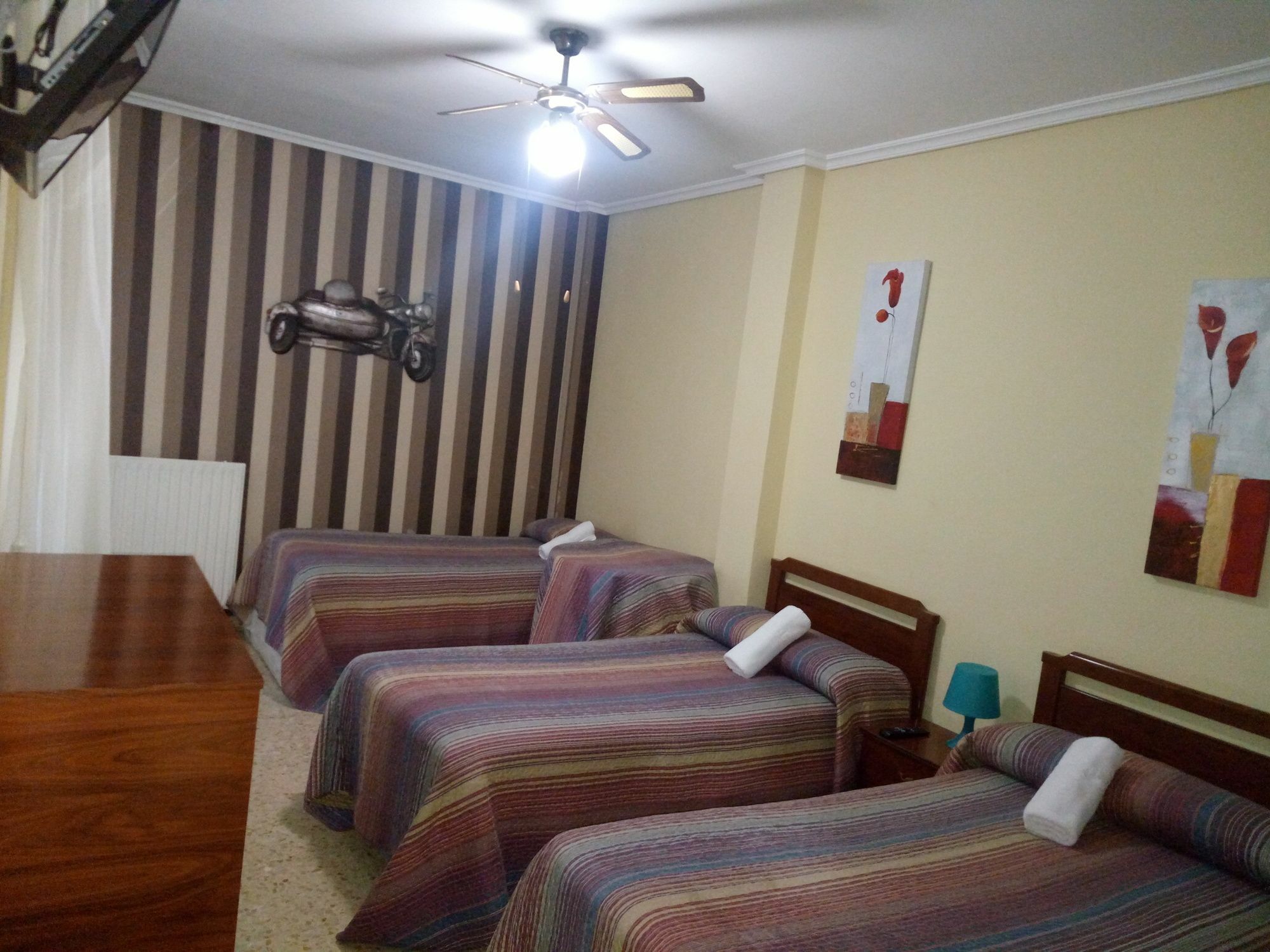 Pension Cinco Villas ログローニョ エクステリア 写真